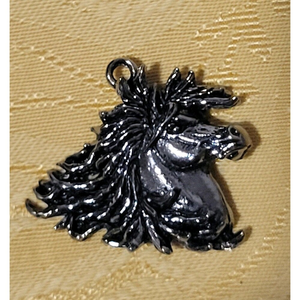 Vintage 1987 Signed Horse Head Pendant Black Enamel Pewter Detailed Mane Charm